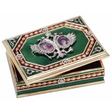 Шкатулка зеленая "Romanov" FABERGE 688541