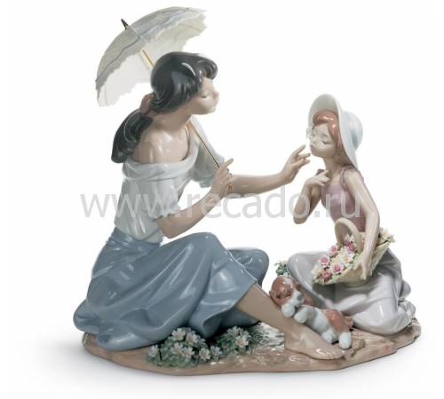 Статуэтка "Хороша, как цветок" Lladro 01006910