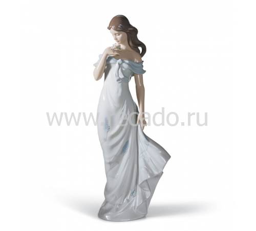Статуэтка "Цветочный шепот" Lladro 01006918