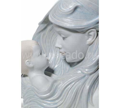 Статуэтка "Нежная забота" Lladro 01008582