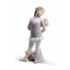 Статуэтка "Твои любимые цветы" Lladro 01008632