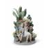 Статуэтка "Секретничая в парке" Lladro 01008506