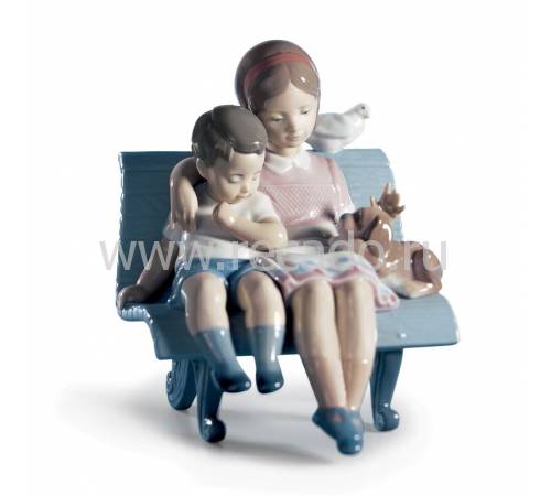 Статуэтка "Окруженные любовью" Lladro 01006446