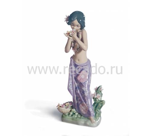 Статуэтка "Аромат тропиков" Lladro 01001480