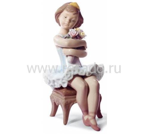 Статуэтка "Первое представление" Lladro 01006763