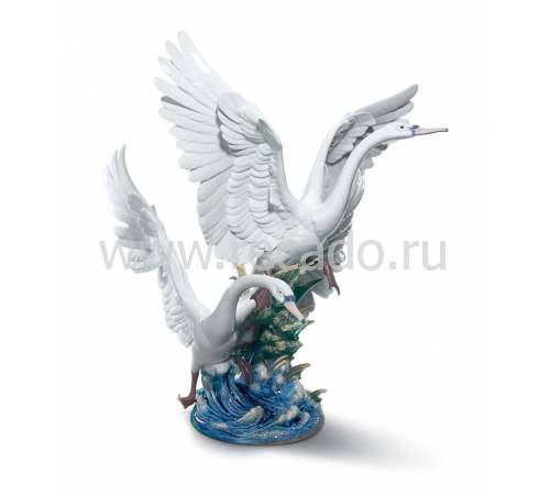 Статуэтка "Лебеди взлетают" Lladro 01005912