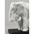 Статуэтка "Показывая путь" Lladro 01008695