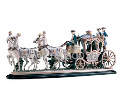 Статуэтка "Карета XVIII" Lladro 01001485