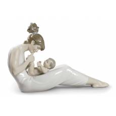 Статуэтка "Хихиканье с мамой" Lladro 01009152