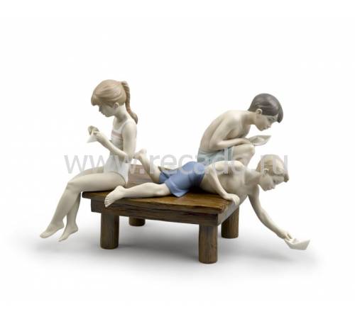 Статуэтка "Бумажные кораблики" Lladro 01009258