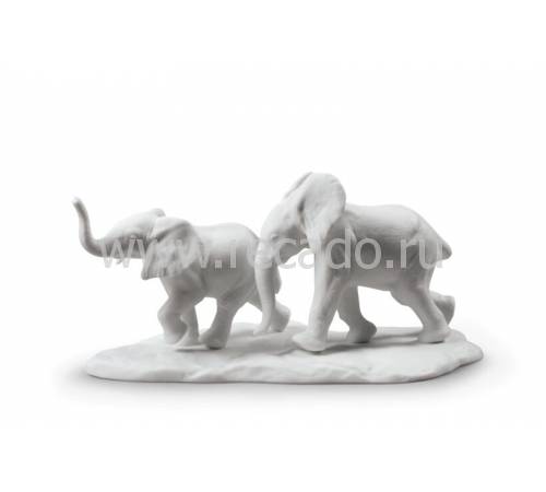 Статуэтка "Следуя по пути (белый)" Lladro 01009297