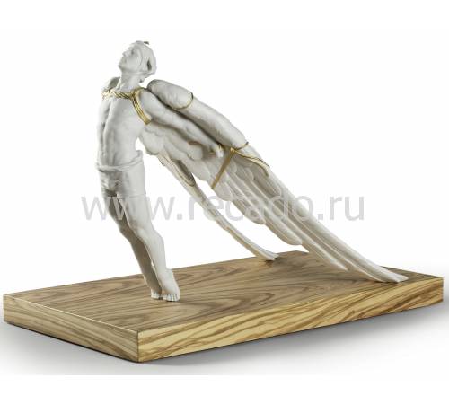 Статуэтка "Фигура Икара" Lladro 01009393