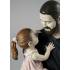 Статуэтка "Ребенок в руках папы" Lladro 01009391