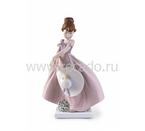 Статуэтка "Соломенная шляпа на ветру" Lladro 01009533