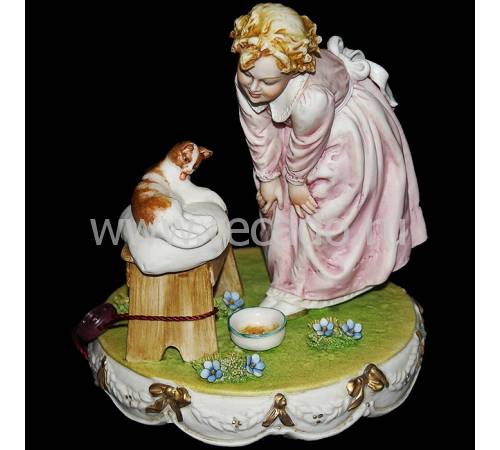 Статуэтка "Девушка с кошкой" Porcellane Principe 732/PP