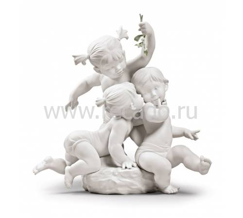 Статуэтка "Детский поцелуй" Lladro 01009372