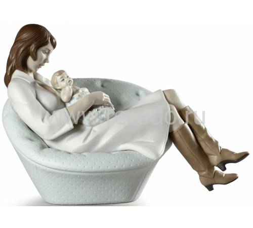 Статуэтка "Ребенок спит с мамой" Lladro 01009380